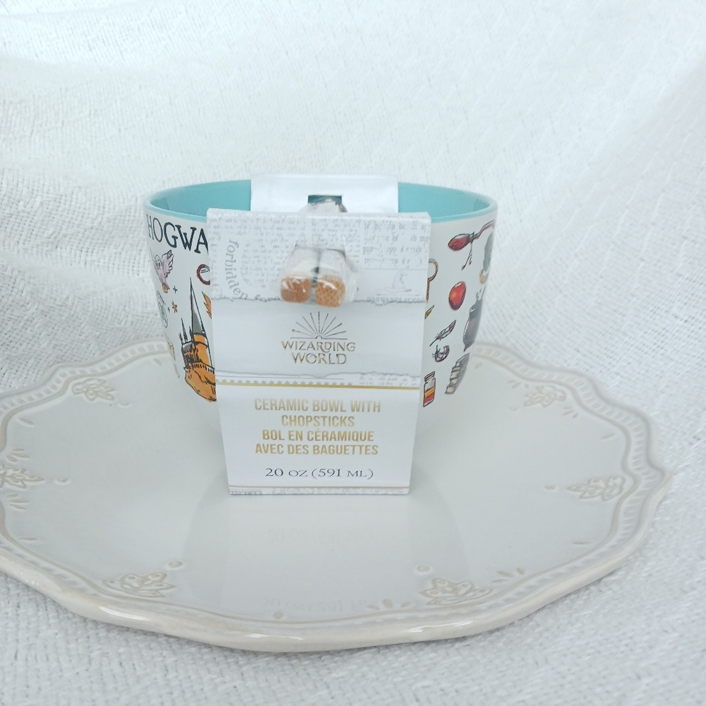 Wizarding World Hogwarts Harry Potter Ceramic Ramen Bowl w/ Chopsticks